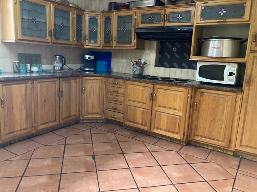 Commercial Property for Sale in Waterval East North West